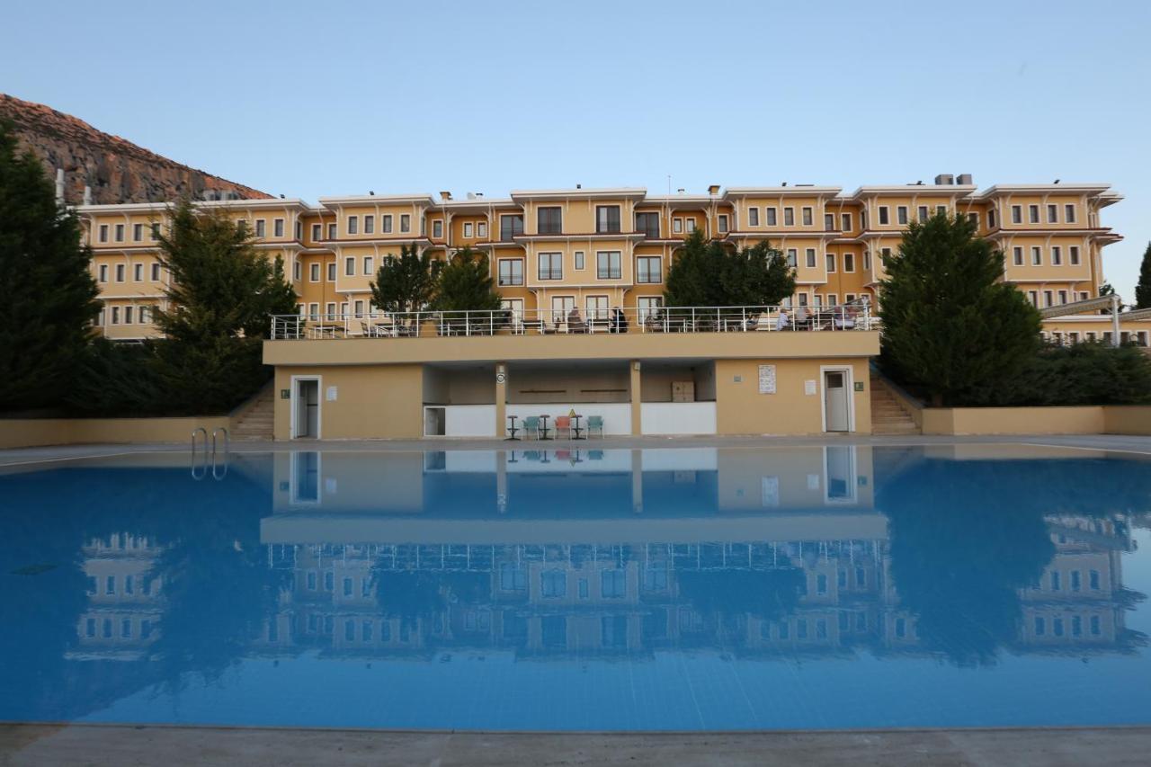 Ermenek Selcuklu Otel Екстериор снимка